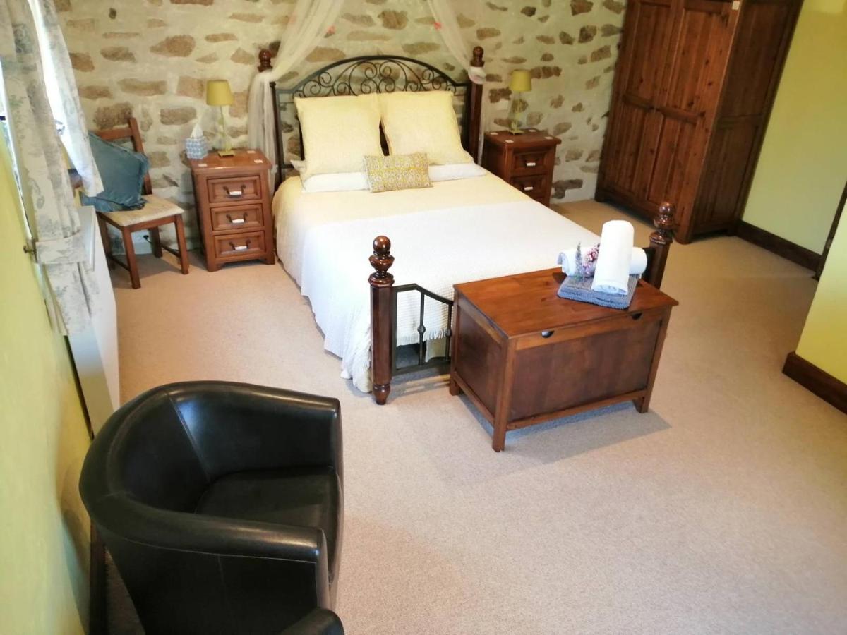 Bed and Breakfast La Grange Ancienne Montrollet Exteriér fotografie