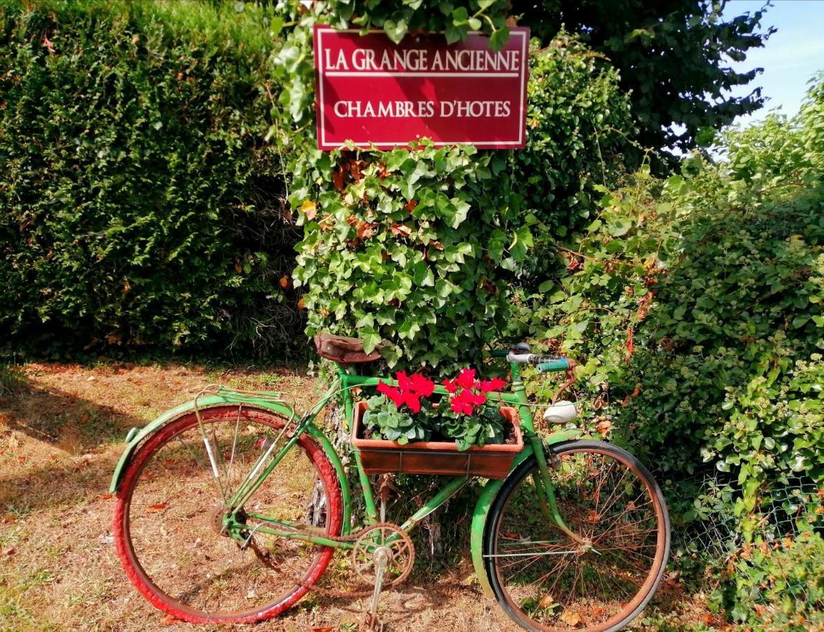 Bed and Breakfast La Grange Ancienne Montrollet Exteriér fotografie